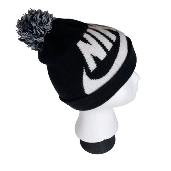 Nike Knit Beanie Youth Black & White Sports Cap Hat - Picture 2 of 9